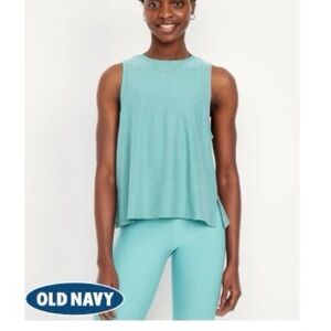 Bundle - 2 Old Navy Women's active tanks and 1 power soft leggings